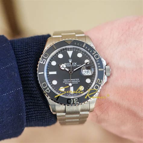 prezzo rolex titanio quadrante nero|Yacht.